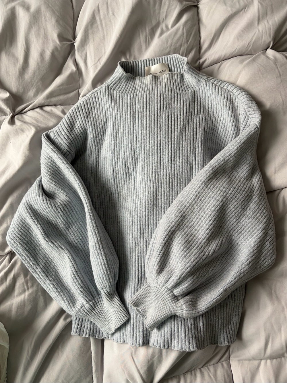 Light Gray Ribbed Balloon Sleeve Sweater